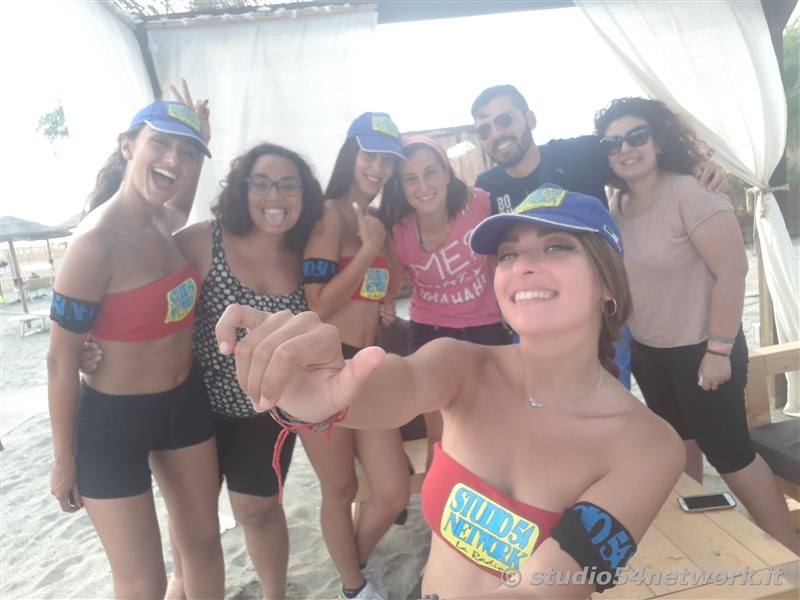 Happy Hour a Gizzeria, nell'Hang Loose Beach, con Studio54network