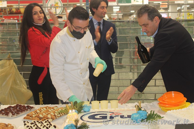 A Siderno, grande festa per i 20 anni del Centro commerciale La Gru, in diretta su Studio54network