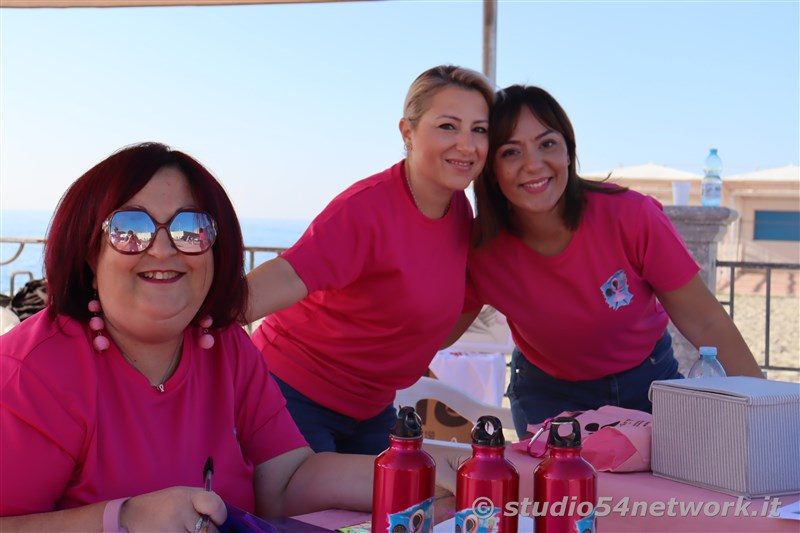 Locri  Padel in Rosa. Per la prevenzione dei tumori al seno la ricerca, domenica 16 ottobre, Locri si colora di rosa.   Su Studio54network ecco tutto il racconto... 