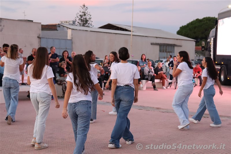 Locri  Padel in Rosa. Per la prevenzione dei tumori al seno la ricerca, domenica 16 ottobre, Locri si colora di rosa.