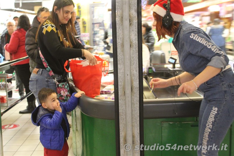 Con Ipersisa  Natale al centro commerciale I Gelsomini, con Studio54network