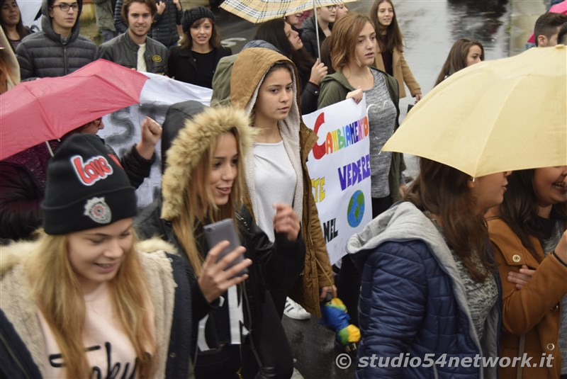 A Cittanova, tutti gli studenti della provincia di Reggio Calabria, uniti per la giornata internazionale dello studente