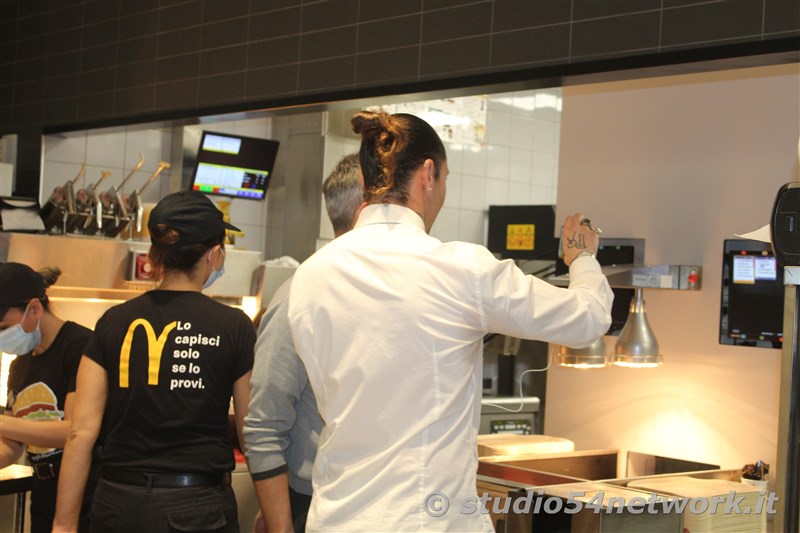 A Rende Mc Donald's cambia ricetta con il Best Burger! Su Studio54network lo abbiamo assaggiato in anteprima per voi!