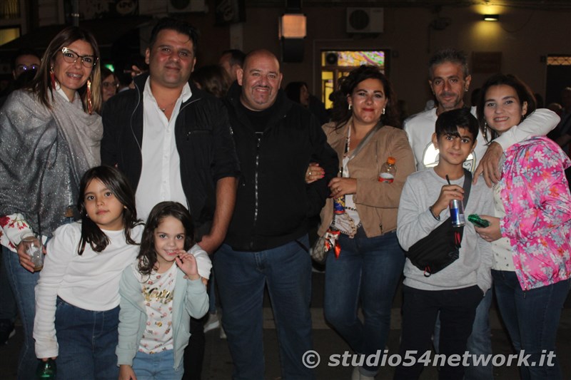 Una Grande festa  stata la Notte Bianca di Biancavilla, con Studio54network, Sasa Salvaggio, Roy Paci e Lello Analfino! 