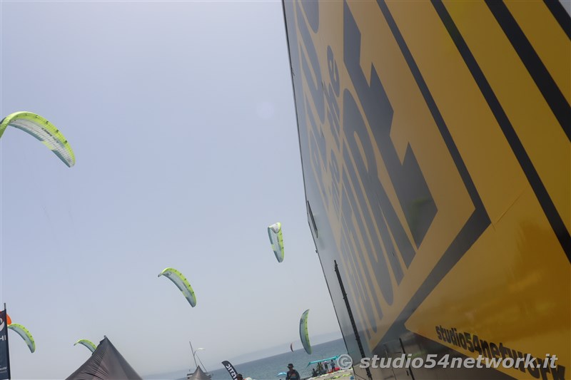 In Calabria, all'Hangloosebeach di Gizzeria, Formula Kite Youth World Championship, su Studio54network 