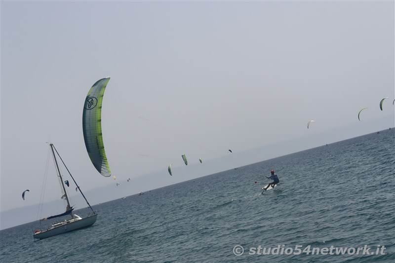 In Calabria, all'Hangloosebeach di Gizzeria, Formula Kite Youth World Championship, su Studio54network 