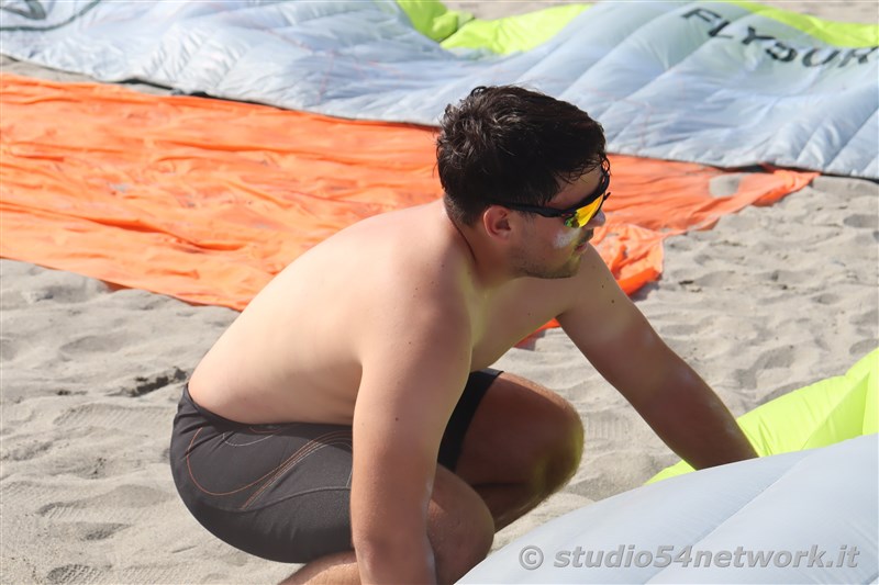 In Calabria, all'Hangloosebeach di Gizzeria, Formula Kite Youth World Championship, su Studio54network 