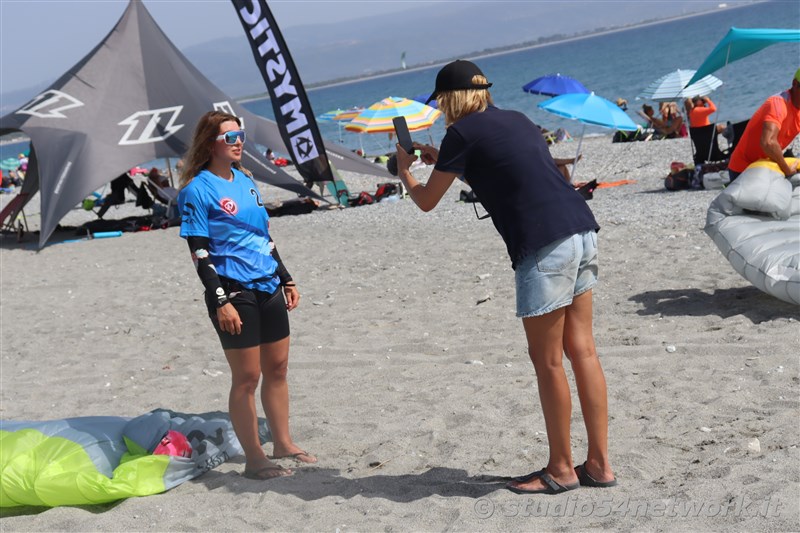 In Calabria, all'Hangloosebeach di Gizzeria, Formula Kite Youth World Championship, su Studio54network 