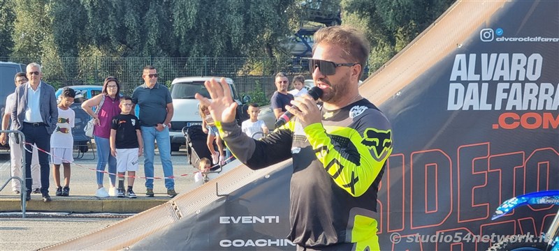 Un salto oltre le Barriere, l'evento Memorial con terapia in moto a persone disabili, spettacoli motocross e freestyle. In Radiovisoone su Studio54network!