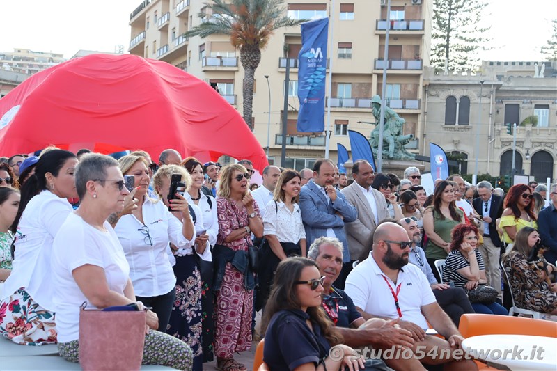 Un appuntamento unico, suggestivo ed esclusivo, per un intero weekend, sullo Stretto di Messina. E' Vele dello Stretto 2023