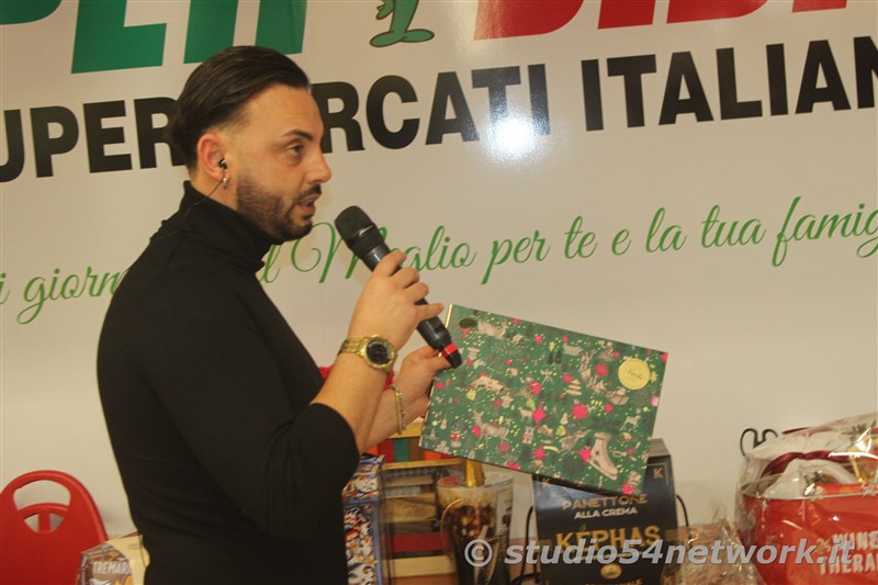 Con Ipersisa  Natale al centro commerciale I Gelsomini, con Studio54network