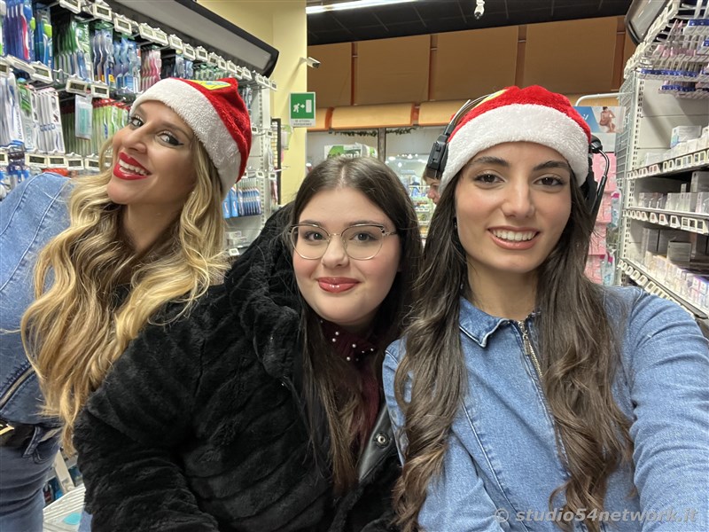 Con Ipersisa  Natale al centro commerciale I Gelsomini, con Studio54network