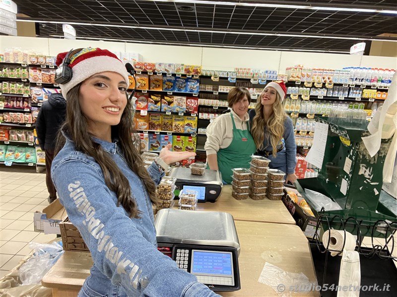 Con Ipersisa  Natale al centro commerciale I Gelsomini, con Studio54network