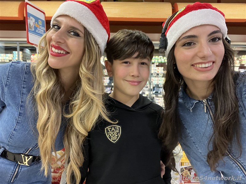 Con Ipersisa  Natale al centro commerciale I Gelsomini, con Studio54network