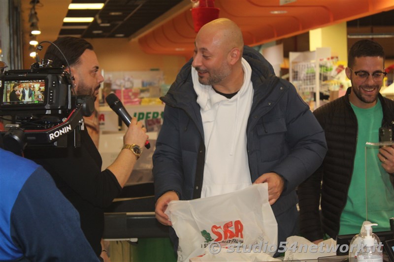 Con Ipersisa  Natale al centro commerciale I Gelsomini, con Studio54network