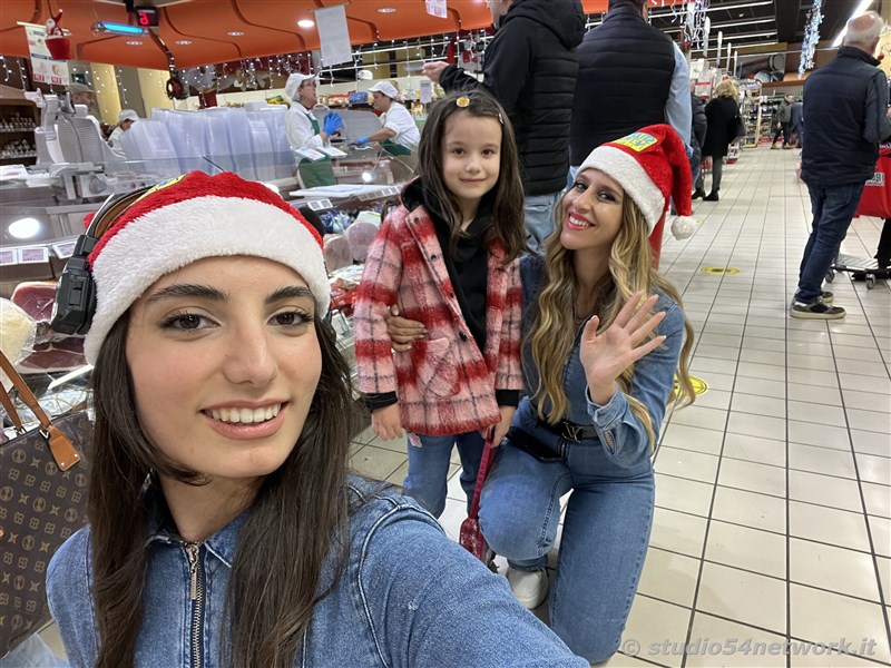 Con Ipersisa  Natale al centro commerciale I Gelsomini, con Studio54network