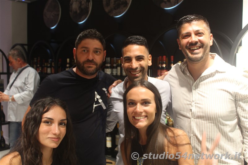 Nel centro di Locri, il nuovo punto food e ristoro Bruno Picccolo inaugura con Studio54network!