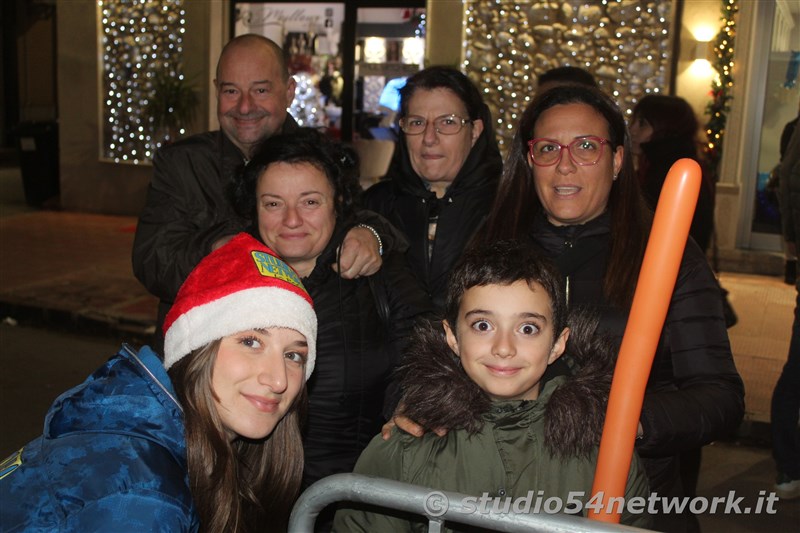 Dopo 10 anni ritorna a Marina di Gioiosa i super evento di dicembre, con il Torrone dei Record. Un grandissima festa golosa, in diretta su Studio54network!