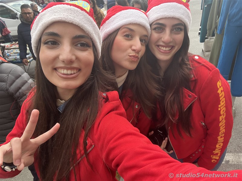 E' Vibo Christmas Shopping, su Corso Vittorio Emanuele III a Vibo Valentia.  Un pomeriggio tutto dedicato allo Shopping Natalizio, con Studio54network e tanti artisti di strada! 