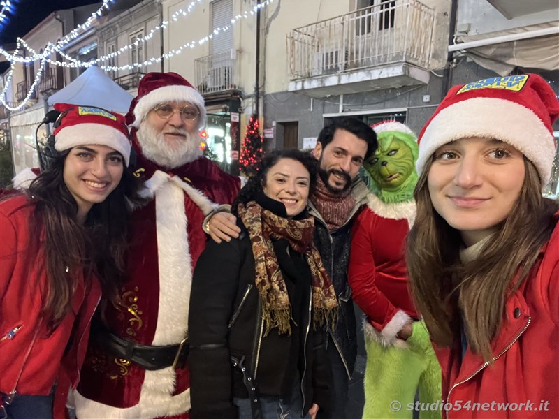 E' Vibo Christmas Shopping, su Corso Vittorio Emanuele III a Vibo Valentia.  Un pomeriggio tutto dedicato allo Shopping Natalizio, con Studio54network e tanti artisti di strada! 