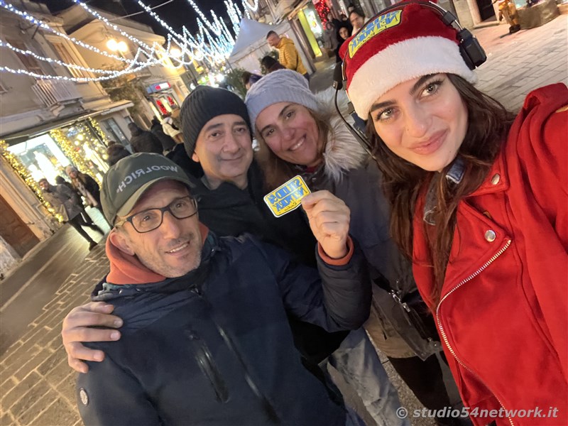 E' Vibo Christmas Shopping, su Corso Vittorio Emanuele III a Vibo Valentia.  Un pomeriggio tutto dedicato allo Shopping Natalizio, con Studio54network e tanti artisti di strada! 