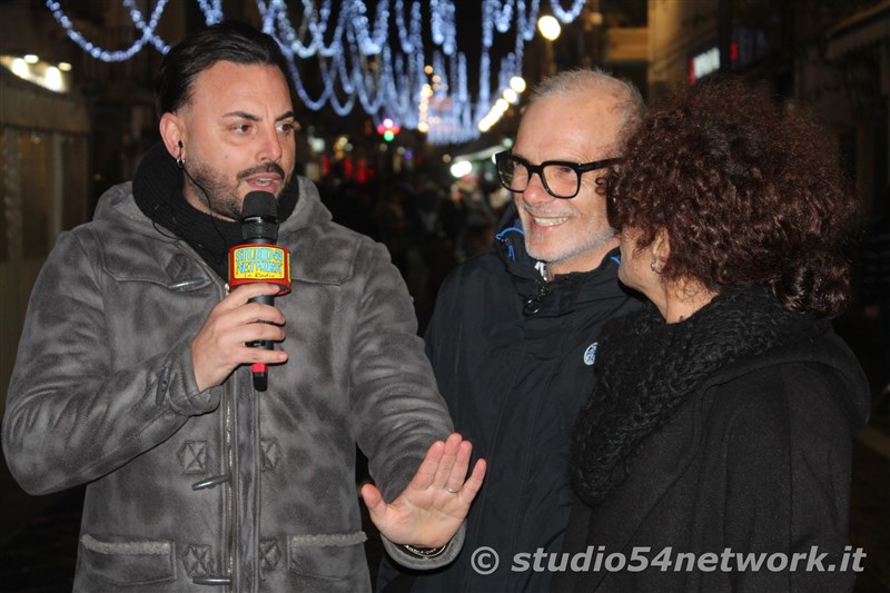 E' Vibo Christmas Shopping, su Corso Vittorio Emanuele III a Vibo Valentia.  Un pomeriggio tutto dedicato allo Shopping Natalizio, con Studio54network e tanti artisti di strada! 