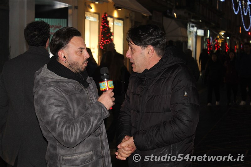 E' Vibo Christmas Shopping, su Corso Vittorio Emanuele III a Vibo Valentia.  Un pomeriggio tutto dedicato allo Shopping Natalizio, con Studio54network e tanti artisti di strada! 