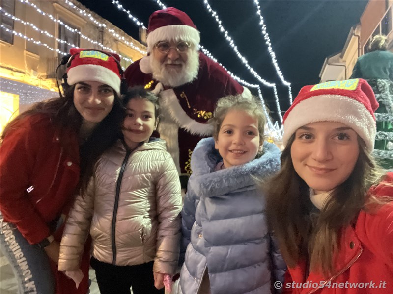 E' Vibo Christmas Shopping, su Corso Vittorio Emanuele III a Vibo Valentia.  Un pomeriggio tutto dedicato allo Shopping Natalizio, con Studio54network e tanti artisti di strada! 