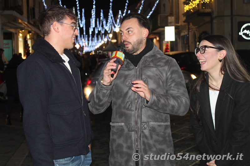 E' Vibo Christmas Shopping, su Corso Vittorio Emanuele III a Vibo Valentia.  Un pomeriggio tutto dedicato allo Shopping Natalizio, con Studio54network e tanti artisti di strada! 