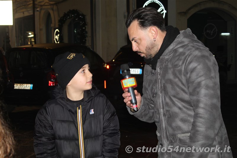 E' Vibo Christmas Shopping, su Corso Vittorio Emanuele III a Vibo Valentia.  Un pomeriggio tutto dedicato allo Shopping Natalizio, con Studio54network e tanti artisti di strada! 