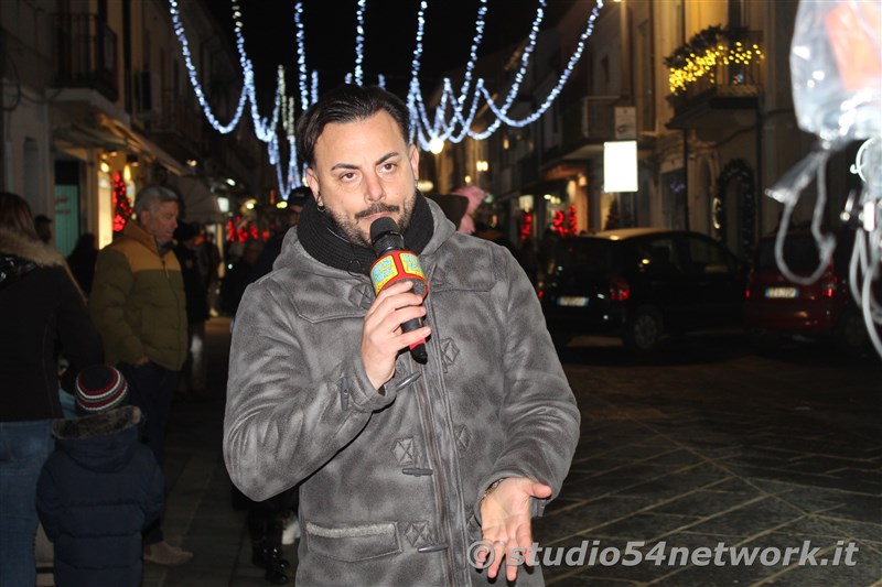 E' Vibo Christmas Shopping, su Corso Vittorio Emanuele III a Vibo Valentia.  Un pomeriggio tutto dedicato allo Shopping Natalizio, con Studio54network e tanti artisti di strada! 