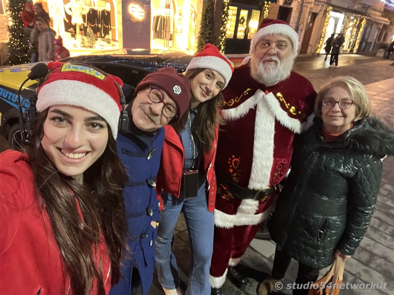 E' Vibo Christmas Shopping, su Corso Vittorio Emanuele III a Vibo Valentia.  Un pomeriggio tutto dedicato allo Shopping Natalizio, con Studio54network e tanti artisti di strada! 