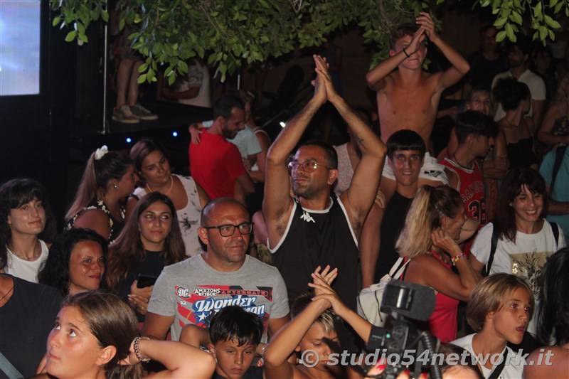 Sulla spiaggia di Bivona, a Vibo Valentia  grande festa! Arriva Studio54network con il 54BeachTour!