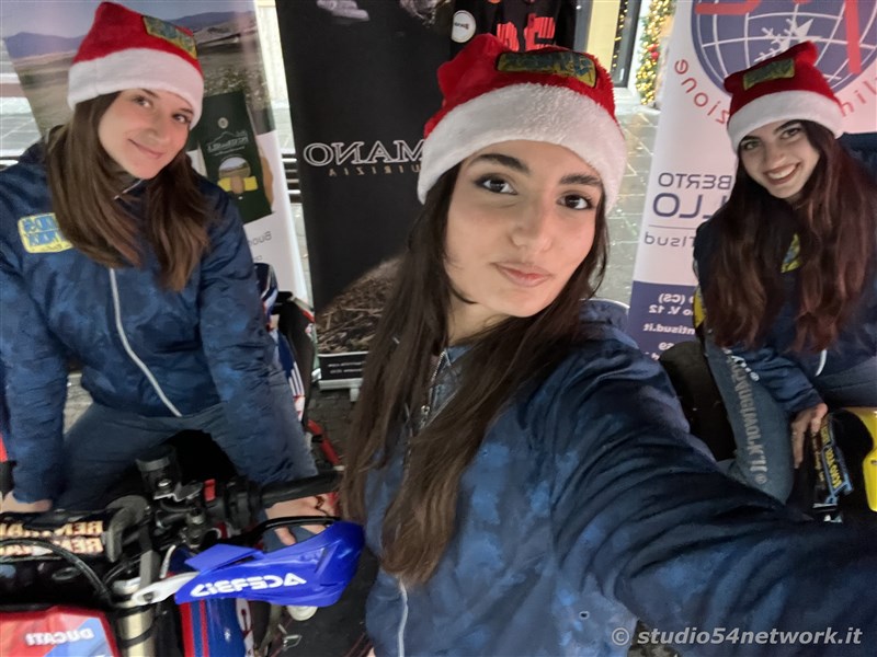 A Lamezia Terme il pi grande evento natalizio calabrese in moto, con i Compatti  Babbo Natale in Moto. Stand, dimostrazioni, Babbo Natale, prove su strada, tutto in diretta su Studio54network!