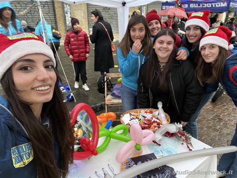 A Lamezia Terme il pi grande evento natalizio calabrese in moto, con i Compatti  Babbo Natale in Moto. Stand, dimostrazioni, Babbo Natale, prove su strada, tutto in diretta su Studio54network!