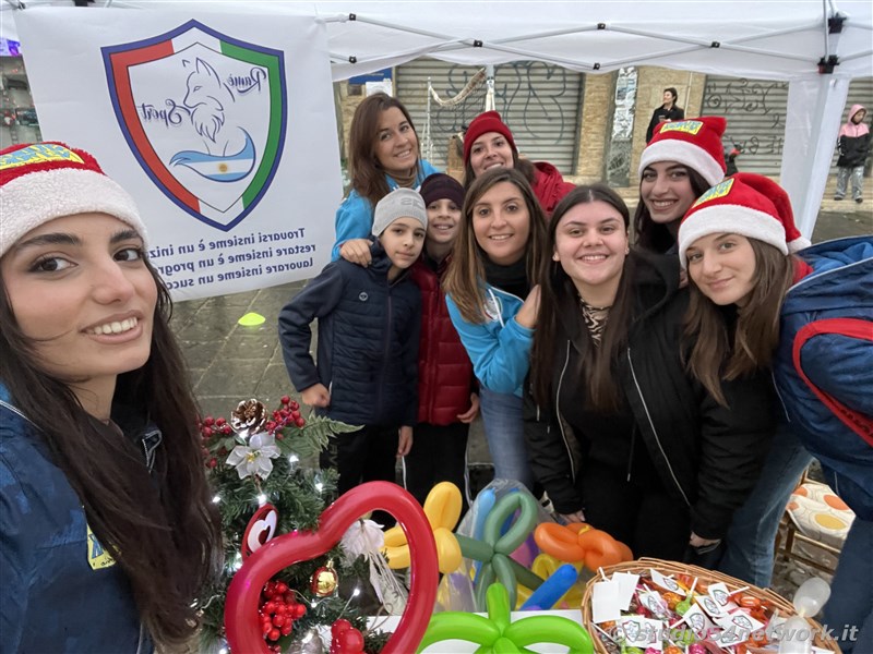 A Lamezia Terme il pi grande evento natalizio calabrese in moto, con i Compatti  Babbo Natale in Moto. Stand, dimostrazioni, Babbo Natale, prove su strada, tutto in diretta su Studio54network!