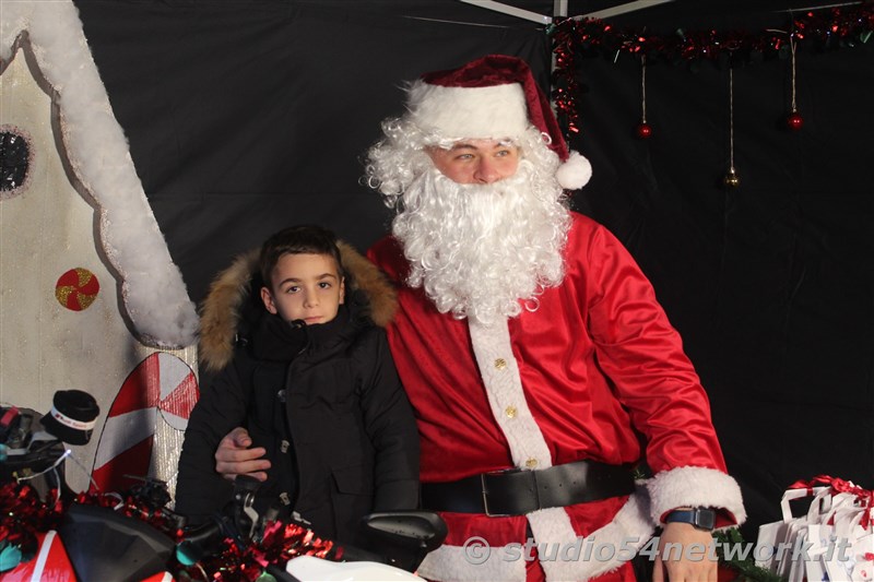 A Lamezia Terme il pi grande evento natalizio calabrese in moto, con i Compatti  Babbo Natale in Moto. Stand, dimostrazioni, Babbo Natale, prove su strada, tutto in diretta su Studio54network!