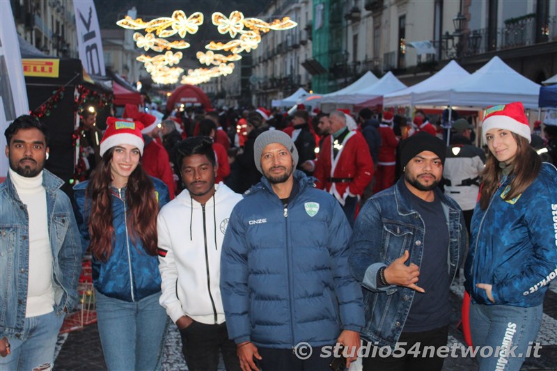 A Lamezia Terme il pi grande evento natalizio calabrese in moto, con i Compatti  Babbo Natale in Moto. Stand, dimostrazioni, Babbo Natale, prove su strada, tutto in diretta su Studio54network!