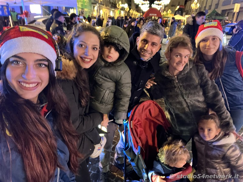 A Lamezia Terme il pi grande evento natalizio calabrese in moto, con i Compatti  Babbo Natale in Moto. Stand, dimostrazioni, Babbo Natale, prove su strada, tutto in diretta su Studio54network!