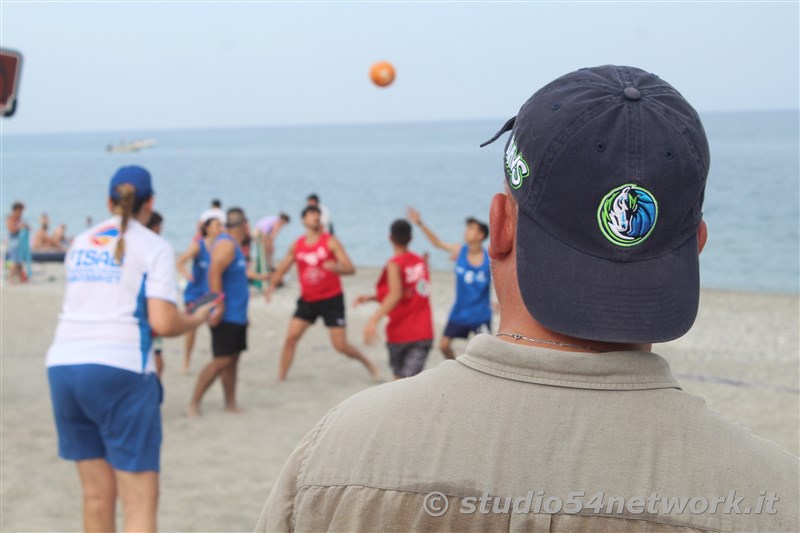 Sul lungomare di Locri  Sand Basket 2024, in diretta interregionale su  Studio54network!