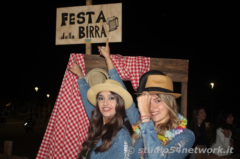 Con l'Associazione Libellula, ritorna la Festa della Birra, alla sua terza edizione. Food, musica, divertimento e birra a fiumi