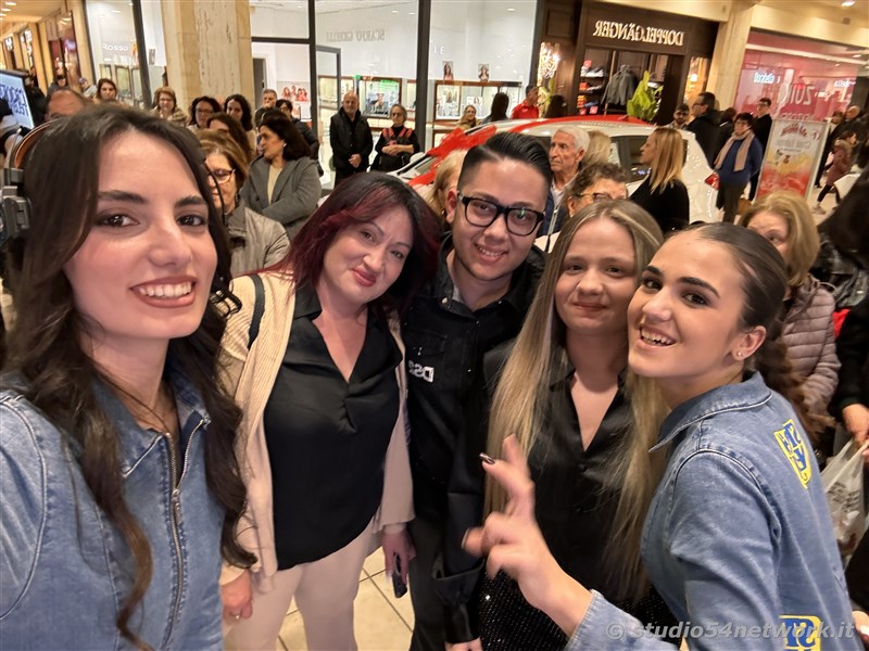 Con Elisabetta Gregoraci, l'estrazione finale di Fai Shopping e Vinci. Al Centro Commerciale La Gru e in diretta interregionale solo su Studio54network