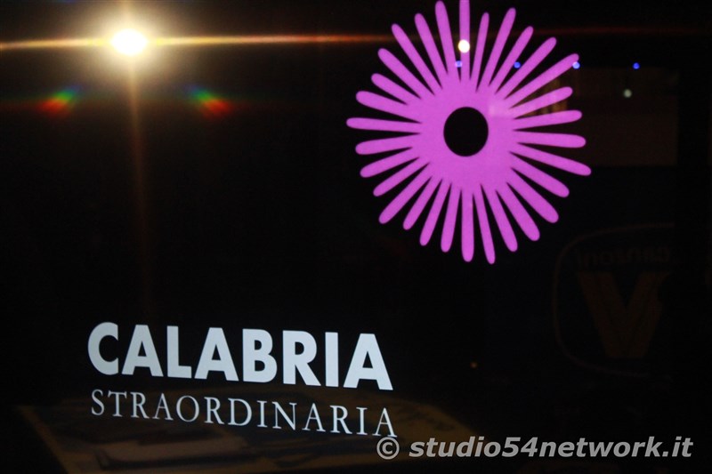 La settantacinquesima edizione del festival di Sanremo raccontata con tutti i dietro le quinte, in un programma lungo un'intera settimana in diretta interregionale e radiovisione su Studio54network, con Partner unico Calabria Straordinaria