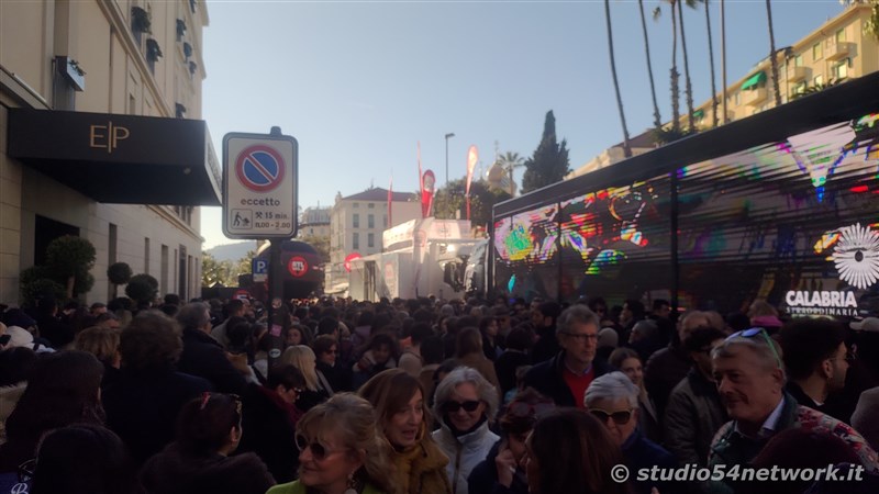 La settantacinquesima edizione del festival di Sanremo raccontata con tutti i dietro le quinte, in un programma lungo un'intera settimana in diretta interregionale e radiovisione su Studio54network, con Partner unico Calabria Straordinaria