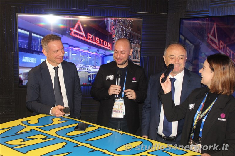 La settantacinquesima edizione del festival di Sanremo raccontata con tutti i dietro le quinte, in un programma lungo un'intera settimana in diretta interregionale e radiovisione su Studio54network, con Partner unico Calabria Straordinaria