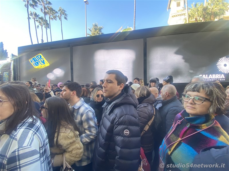 La settantacinquesima edizione del festival di Sanremo raccontata con tutti i dietro le quinte, in un programma lungo un'intera settimana in diretta interregionale e radiovisione su Studio54network, con Partner unico Calabria Straordinaria