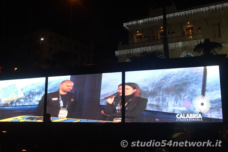 La settantacinquesima edizione del festival di Sanremo raccontata con tutti i dietro le quinte, in un programma lungo un'intera settimana in diretta interregionale e radiovisione su Studio54network, con Partner unico Calabria Straordinaria