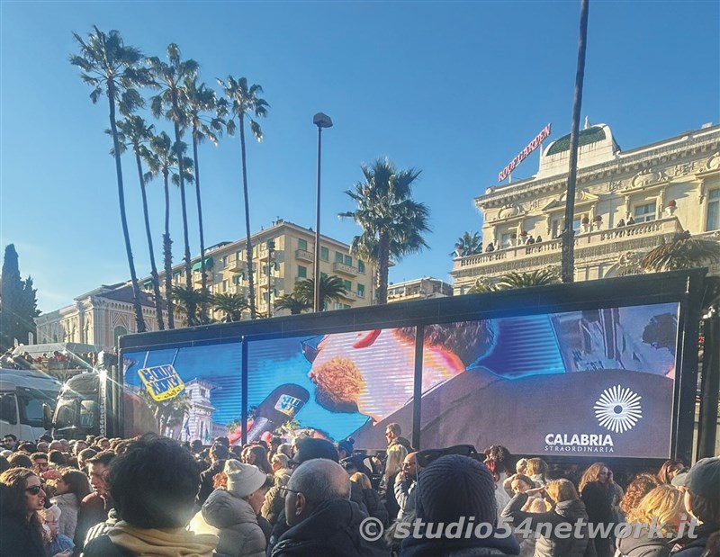 La settantacinquesima edizione del festival di Sanremo raccontata con tutti i dietro le quinte, in un programma lungo un'intera settimana in diretta interregionale e radiovisione su Studio54network, con Partner unico Calabria Straordinaria