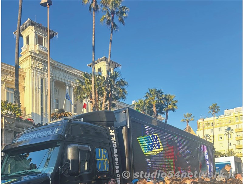 La settantacinquesima edizione del festival di Sanremo raccontata con tutti i dietro le quinte, in un programma lungo un'intera settimana in diretta interregionale e radiovisione su Studio54network, con Partner unico Calabria Straordinaria