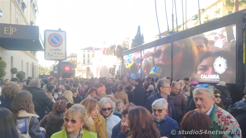 La settantacinquesima edizione del festival di Sanremo raccontata con tutti i dietro le quinte, in un programma lungo un'intera settimana in diretta interregionale e radiovisione su Studio54network, con Partner unico Calabria Straordinaria